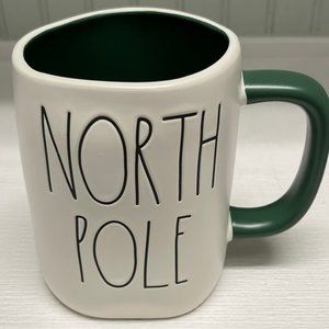 NWT RAE DUNN Christmas Holiday Mug  "NORTH POLE"